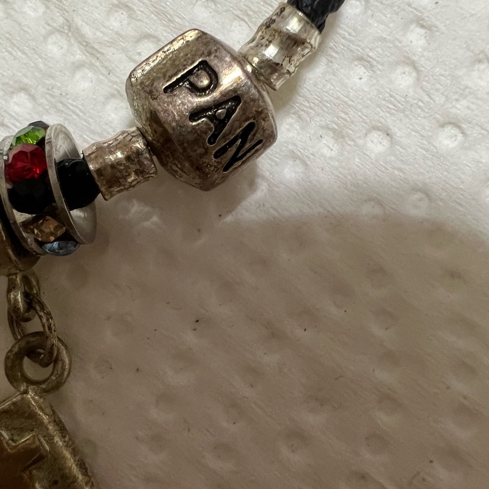 Pandora leather bracelet beautiful with rhinestones and cross charm